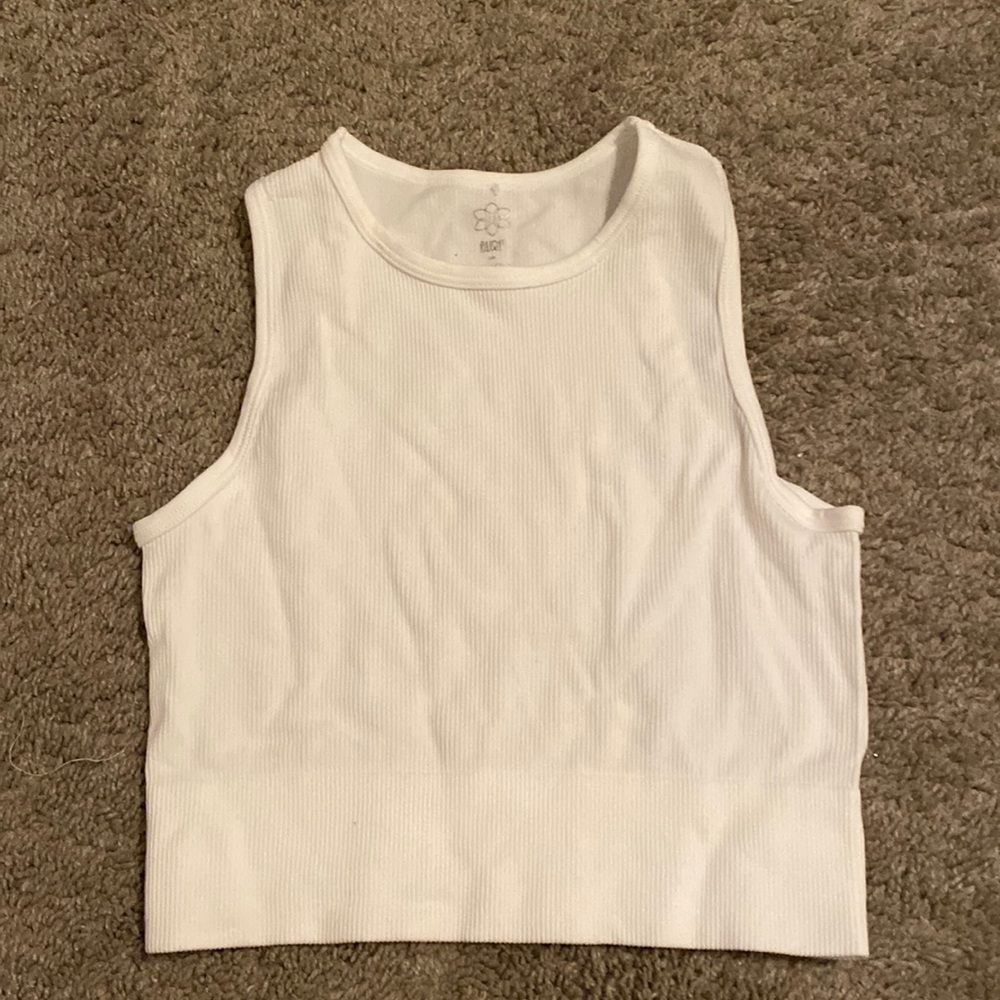 White Crop Tank🤍